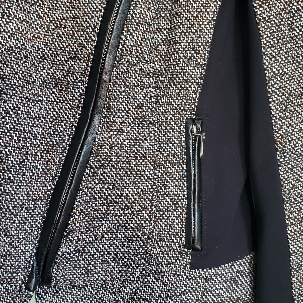 Matching Set: Blazer (Skirt listed separately) - Picture 9 of 12